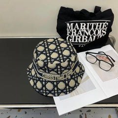 Classic luxury hat 09