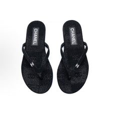 👡 Chic & Comfy Flat Flip Flops