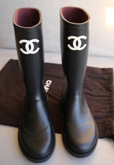 Elegant Classic Waterproof Tall Boots – Timeless Style & Comfort