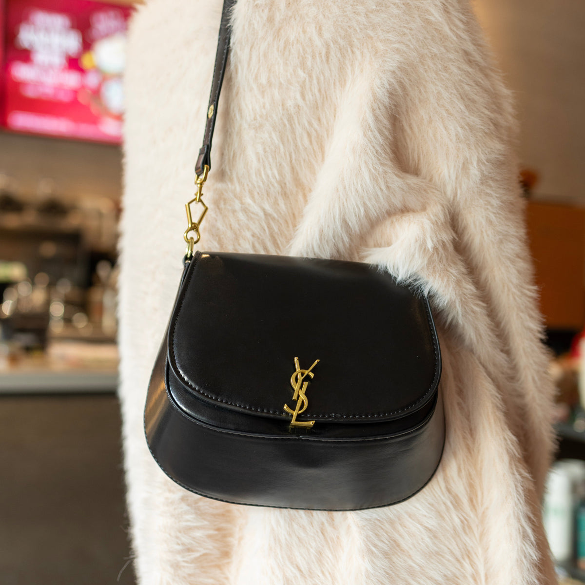 Luxe Noir & Gilt Adjustable Chain Bag