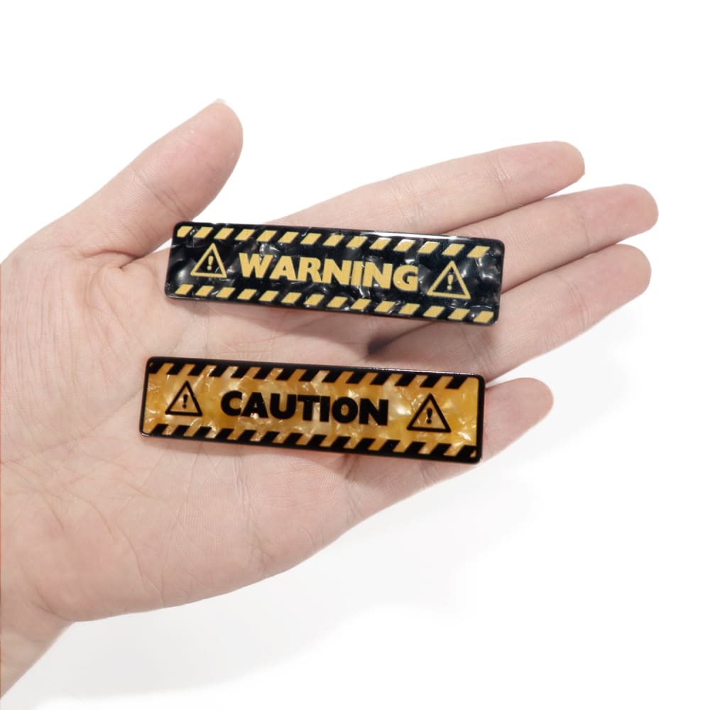 CAUTION Clips