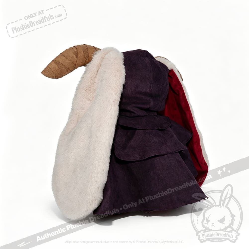 Horned Cloak Outfit